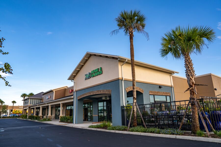 Gallery-Magnolia Plaza Shopping Center-7690