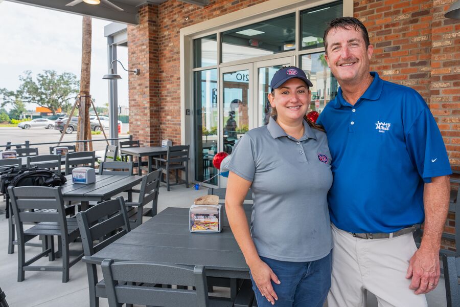 Gallery-middelton-new-businesses-jersey-mike's-ribbon-cutting-36