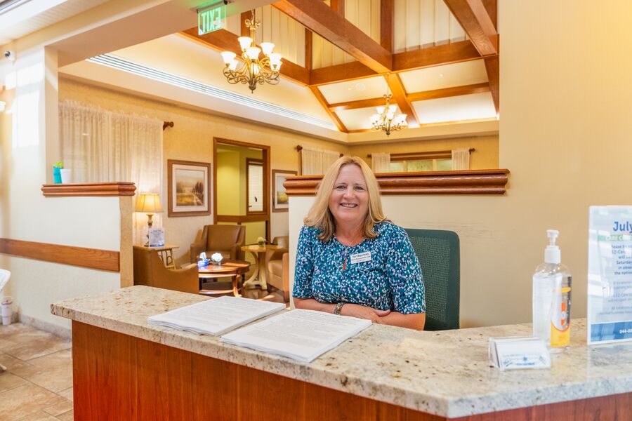 Gallery-mulberry-centerwell-ribbon-cutting