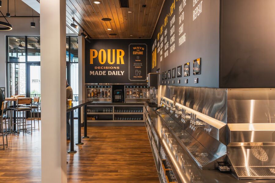 Gallery-eastport-shopping-and-dining-oak-and-stone-12