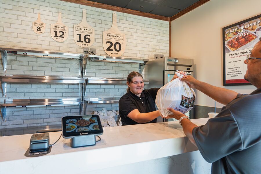 Gallery-middleton-new-businesses-piesanos-62